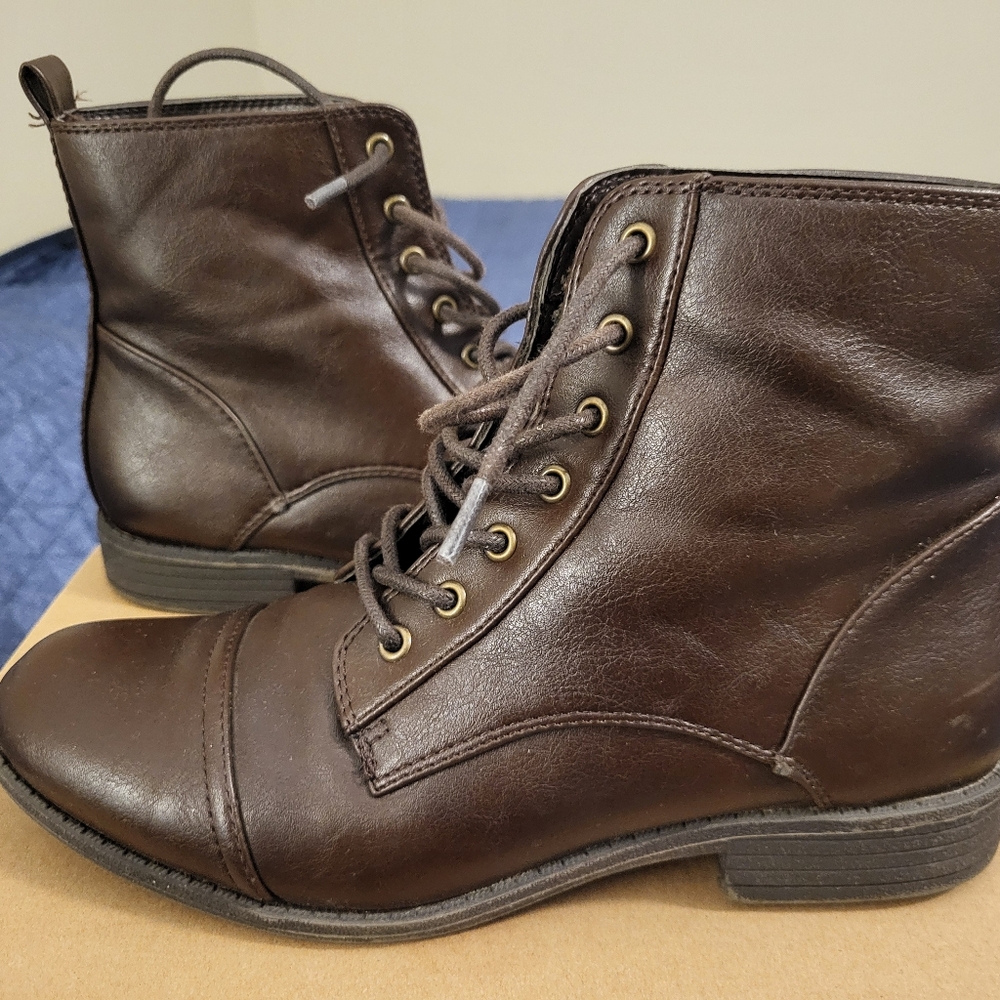 Ankle boots